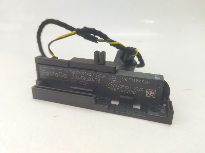 Recambio de amplificador de antena para ford ecosport 1.0 ecoboost referencia OEM IAM GN1515K603BB  