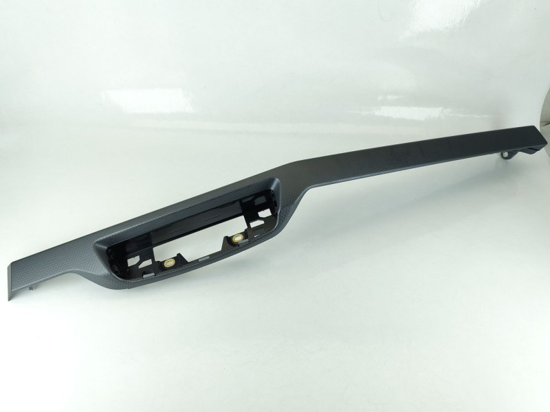 Recambio de moldura para audi a1 sportback (gba) 30 tfsi referencia OEM IAM 82B853190A  