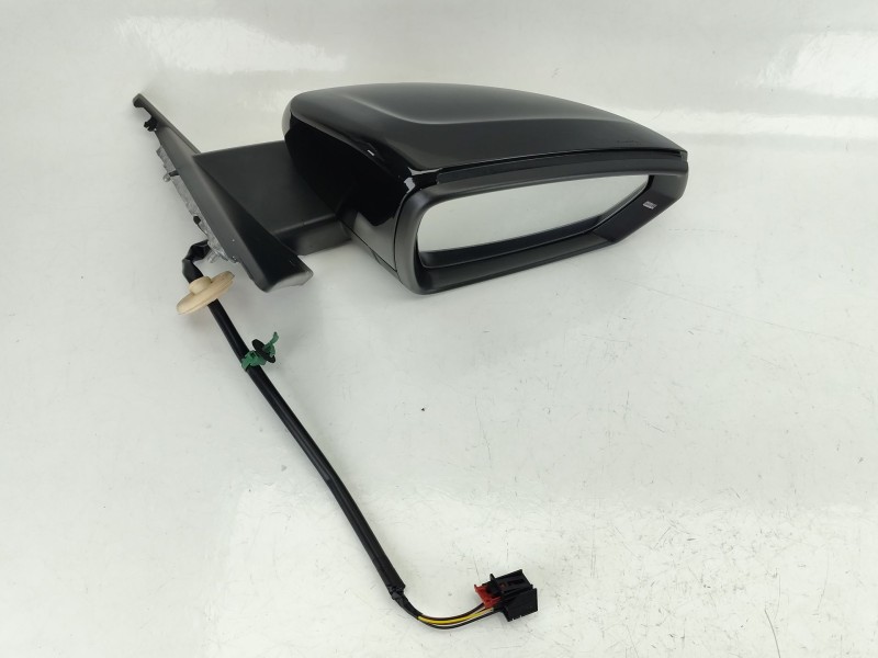 Recambio de retrovisor derecho para audi a1 sportback (gba) 30 tfsi referencia OEM IAM 82B857410E  