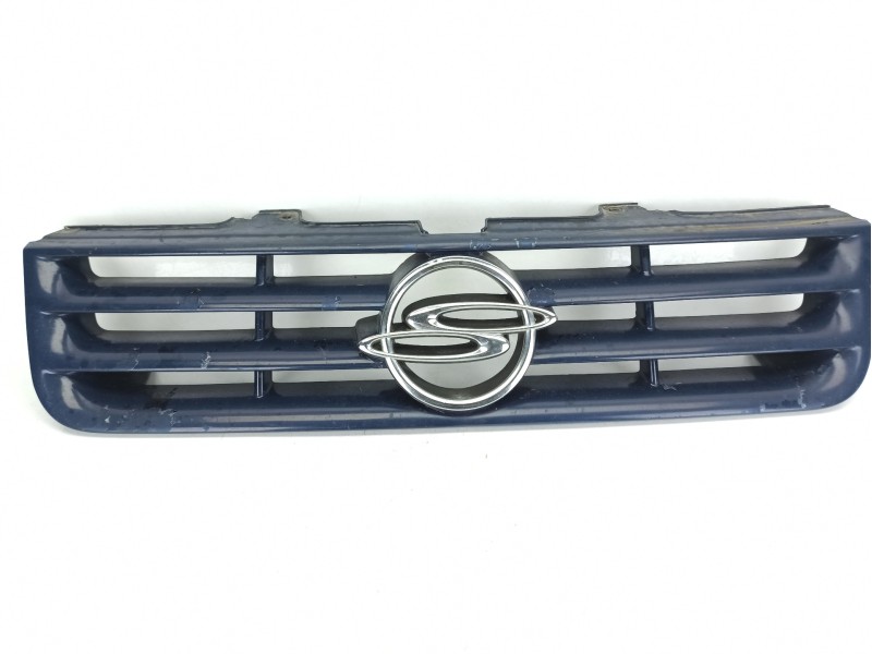 Recambio de rejilla delantera para ssangyong musso (fj) 2.9 td referencia OEM IAM 7943005101BE  