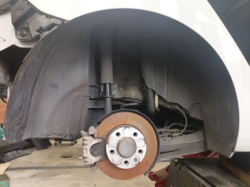 Recambio de paso rueda trasero derecho para audi a1 sportback (gba) 30 tfsi referencia OEM IAM 82A810970C  