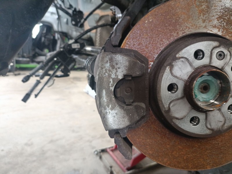 Recambio de pinza de freno delantera izquierda para audi a1 sportback (gba) 30 tfsi referencia OEM IAM 2Q0615123A  