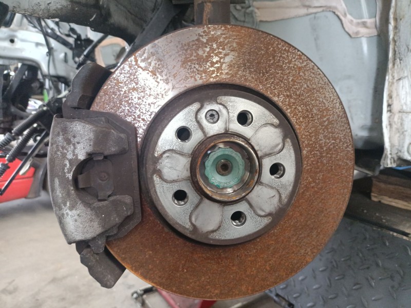 Recambio de disco de freno delantero izquierdo para audi a1 sportback (gba) 30 tfsi referencia OEM IAM 2Q0615301H  