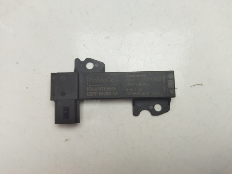 Recambio de antena para ford ecosport 1.0 ecoboost referencia OEM IAM DS7T15K603AA  