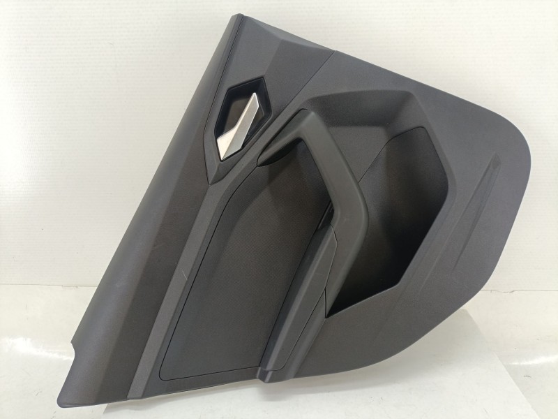 Recambio de guarnecido puerta trasera izquierda para audi a1 sportback (gba) 30 tfsi referencia OEM IAM 82G867487  