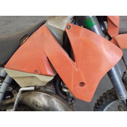 ALETA DELANTERA DERECHA 