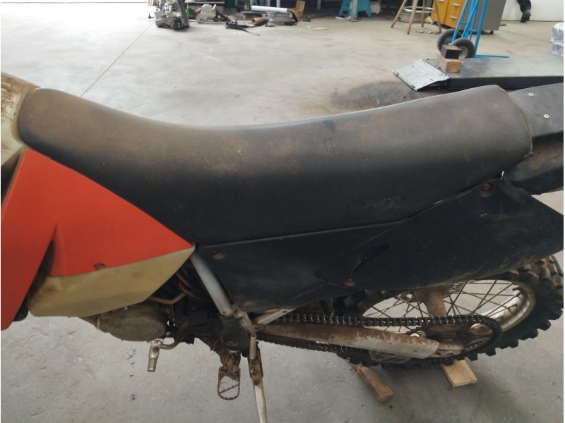 Recambio de asiento delantero izquierdo para ktm exc exc 125 referencia OEM IAM   