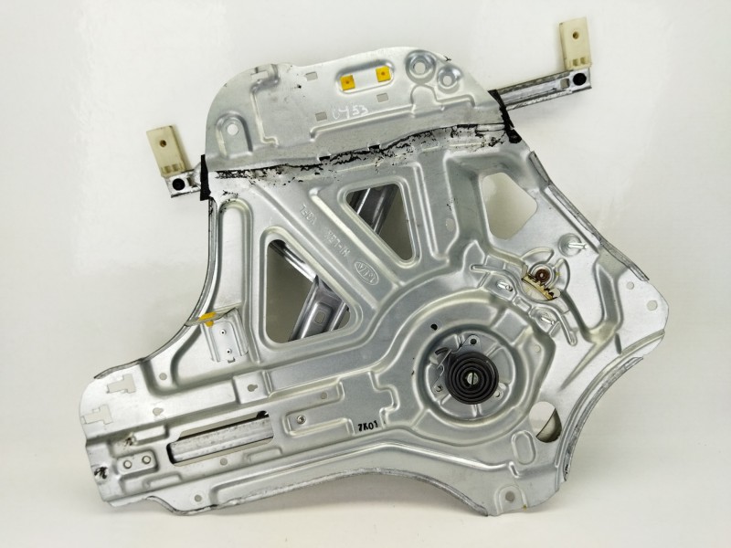 Recambio de elevalunas delantero izquierdo para kia carnival / grand carnival iii (vq) 2.9 crdi referencia OEM IAM 824034D010  