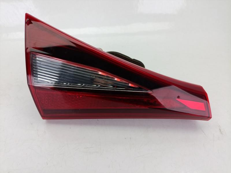 Recambio de piloto trasero izquierdo interior para hyundai i20 iii (bc3, bi3) 1.0 t-gdi referencia OEM IAM 92402Q0000  