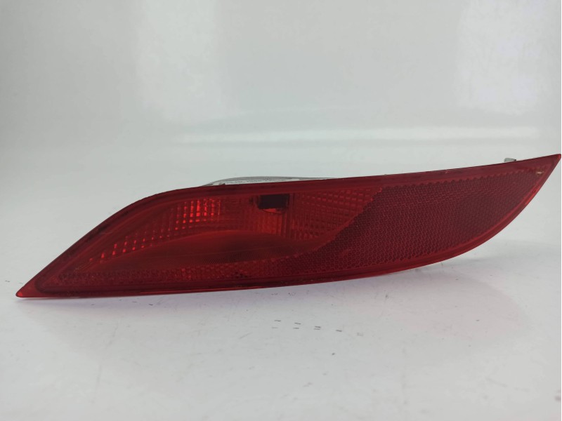 Recambio de piloto trasero izquierdo paragolpes para volvo v40 hatchback (525) d2 referencia OEM IAM 31395550  
