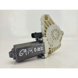 MOTOR ELEVALUNAS DELANTERO DERECHO A1698204242 