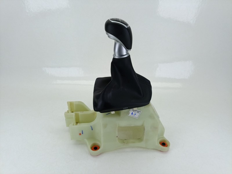 Recambio de palanca cambio para hyundai i20 iii (bc3, bi3) 1.0 t-gdi referencia OEM IAM 43700Q0410NNB  