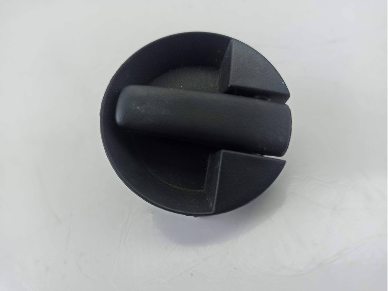 Recambio de embellecedor para audi a4 b9 avant (8w5, 8wd) 2.0 tdi referencia OEM IAM 8V0863523  