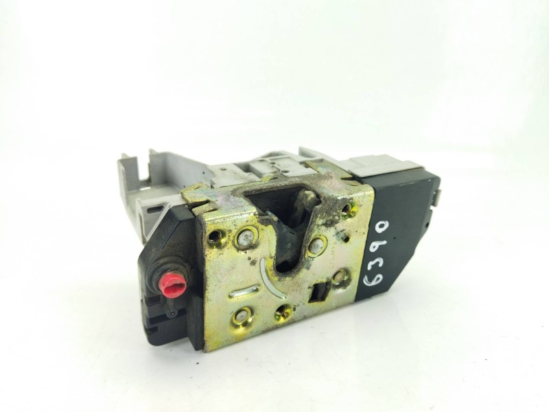 Recambio de cerradura puerta trasera derecha para peugeot 307 (3a/c) 1.6 hdi referencia OEM IAM 9138A4  