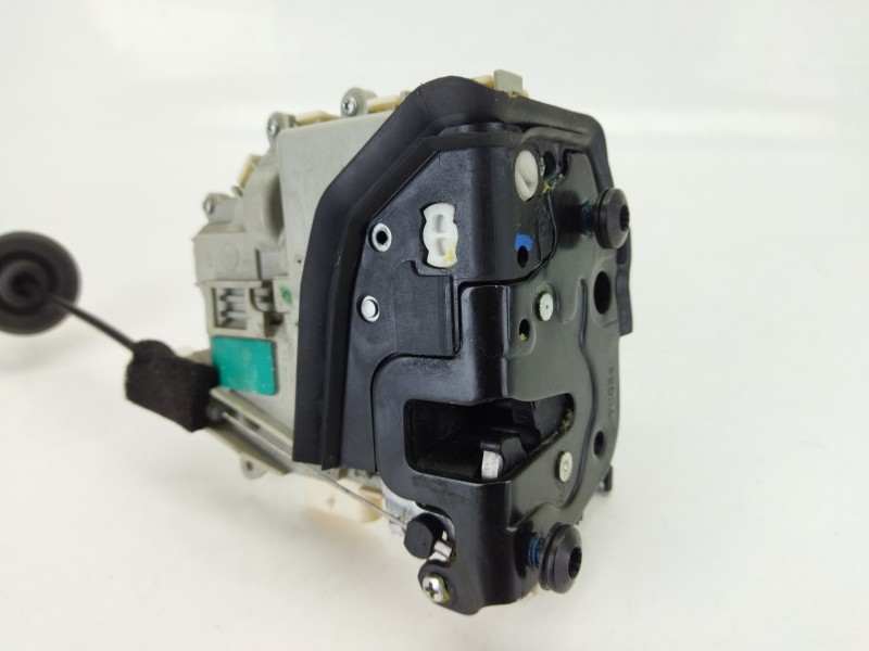 Recambio de cerradura puerta delantera derecha para audi a4 b8 (8k2) 2.0 tdi referencia OEM IAM 8J1837016F  