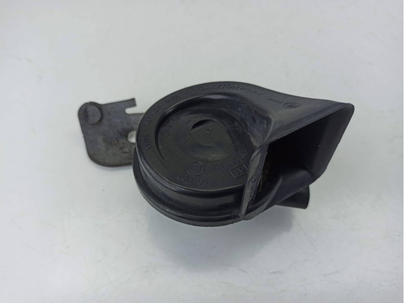 Recambio de claxon para audi a4 b9 avant (8w5, 8wd) 2.0 tdi referencia OEM IAM 8W0951221  