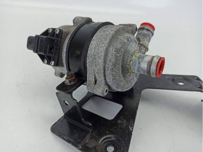 Recambio de bomba agua para audi a4 b9 avant (8w5, 8wd) 2.0 tdi referencia OEM IAM 6H121601N  