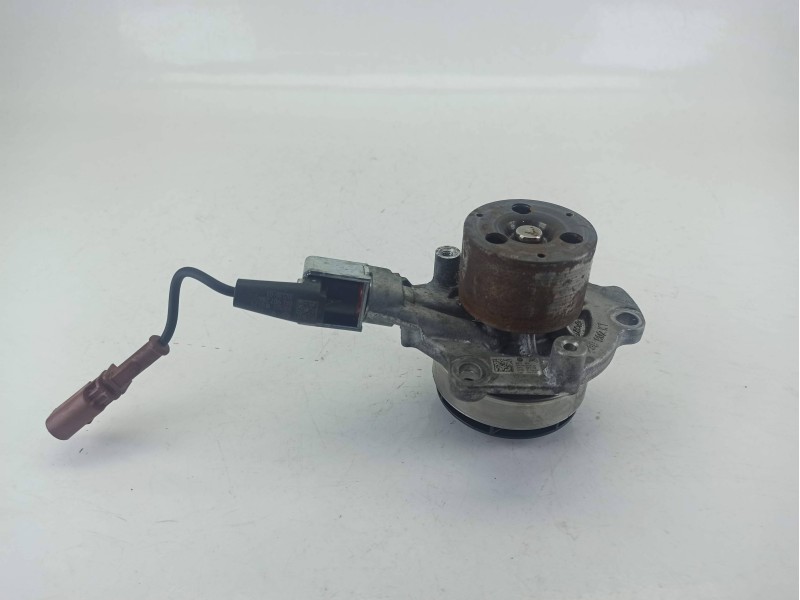 Recambio de bomba agua para audi a4 b9 avant (8w5, 8wd) 2.0 tdi referencia OEM IAM 04L011L  