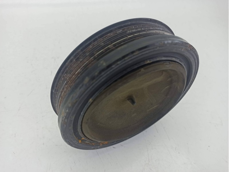 Recambio de polea cigueñal para audi a4 b9 avant (8w5, 8wd) 2.0 tdi referencia OEM IAM 04L105243  