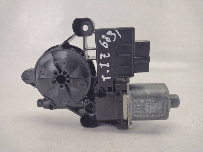 Recambio de motor elevalunas trasero izquierdo para seat leon (5f1) 1.2 tsi referencia OEM IAM 5Q0959811A  