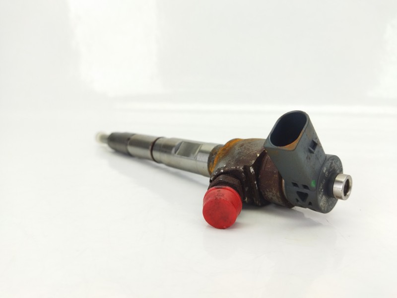 Recambio de inyector para audi a4 b9 avant (8w5, 8wd) 2.0 tdi referencia OEM IAM 04L130277AC  