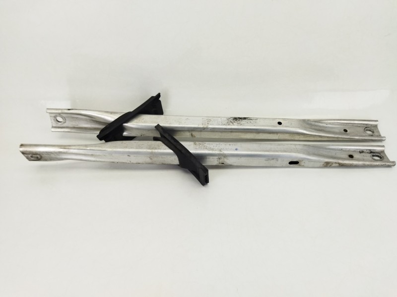 Recambio de moldura para audi a4 b9 avant (8w5, 8wd) 2.0 tdi referencia OEM IAM 8W0605645B  