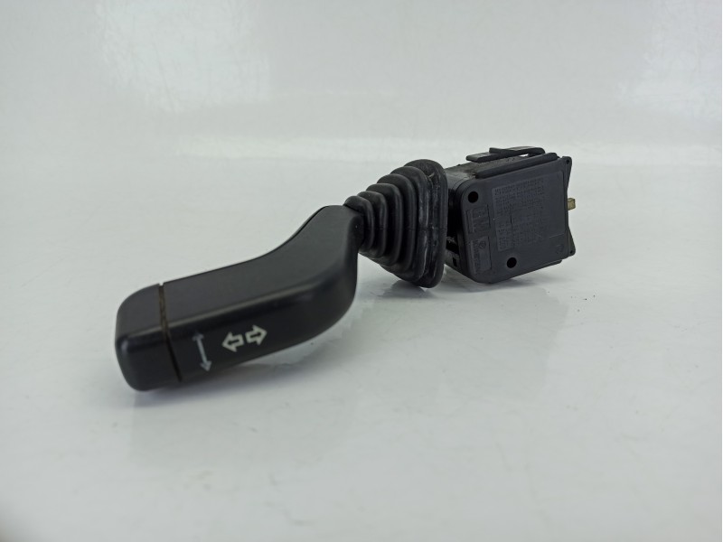 Recambio de mando intermitentes para opel calibra a (c89) 2.0 i (m07) referencia OEM IAM 90228194  
