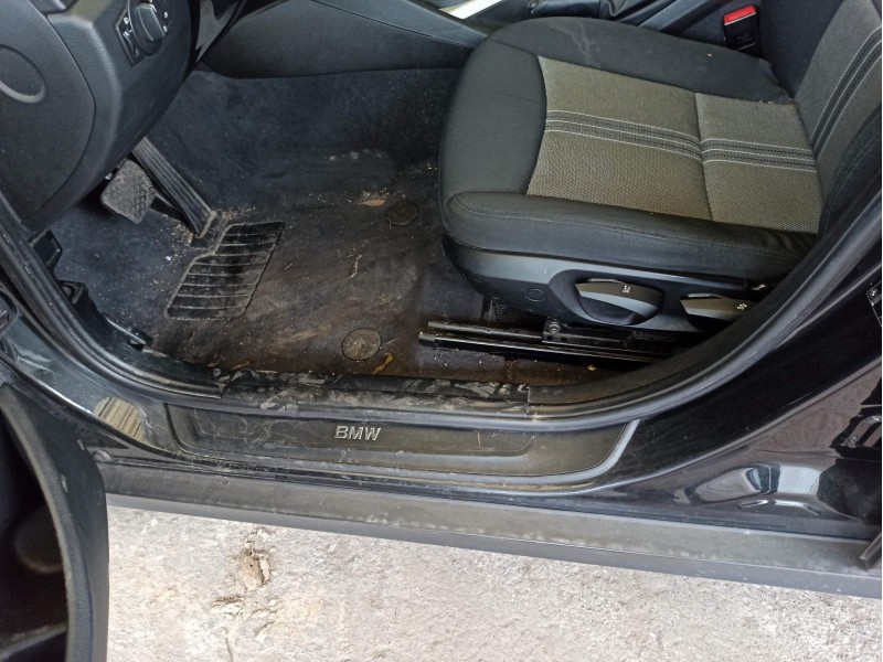 Recambio de gomas contorno puerta para bmw x1 (e84) sdrive 18 d referencia OEM IAM 51722993435  