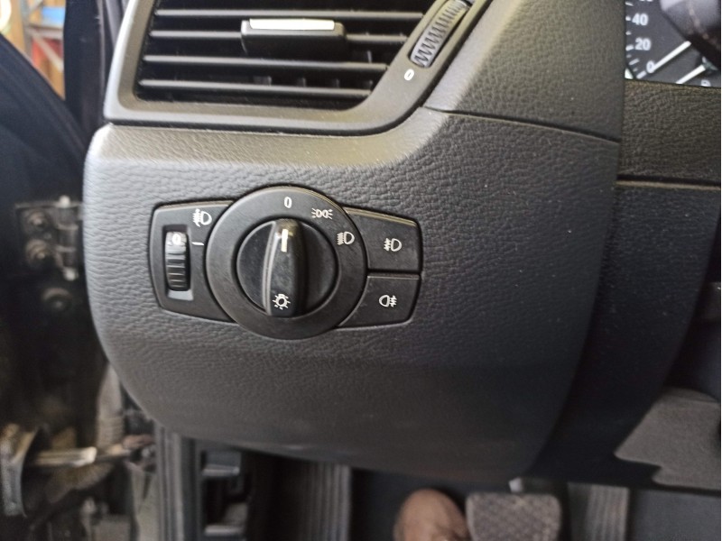 Recambio de mando luces para bmw x1 (e84) sdrive 18 d referencia OEM IAM 693279403  