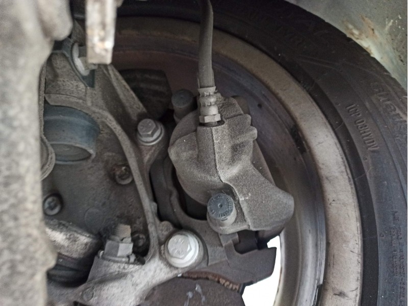 Recambio de pinza de freno delantera derecha para bmw x1 (e84) sdrive 18 d referencia OEM IAM 34116778146  