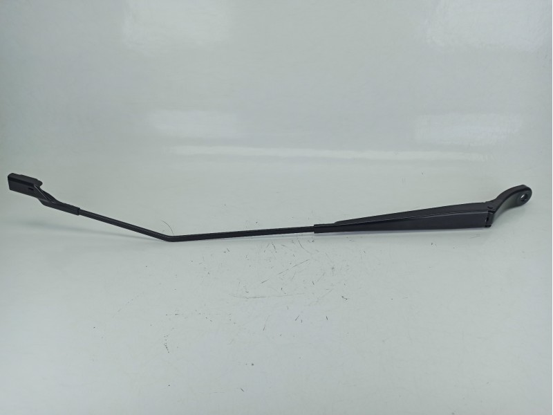 Recambio de brazo limpia delantero derecho para peugeot 2008 i (cu_) 1.6 bluehdi 100 referencia OEM IAM 9673292080  