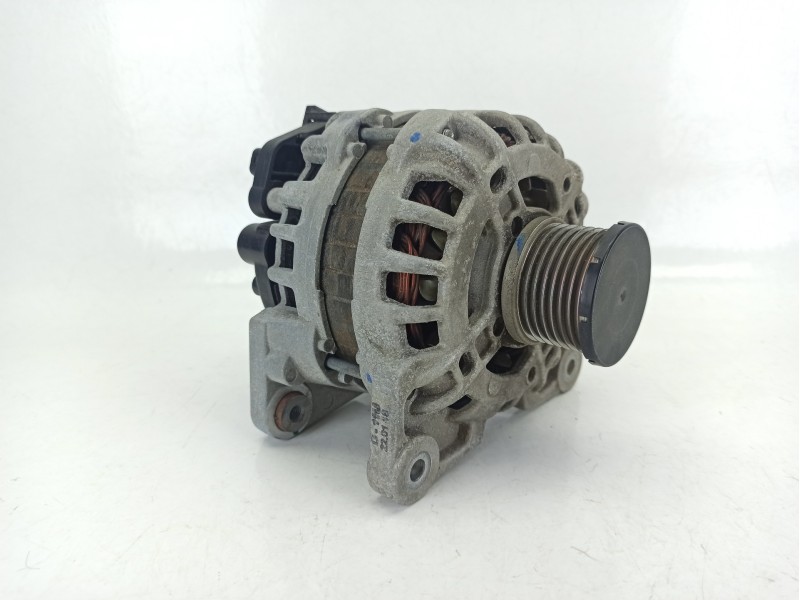 Recambio de alternador para dacia sandero ii (b8_) tce 90 (b8m1, b8ma) referencia OEM IAM 231002854R  