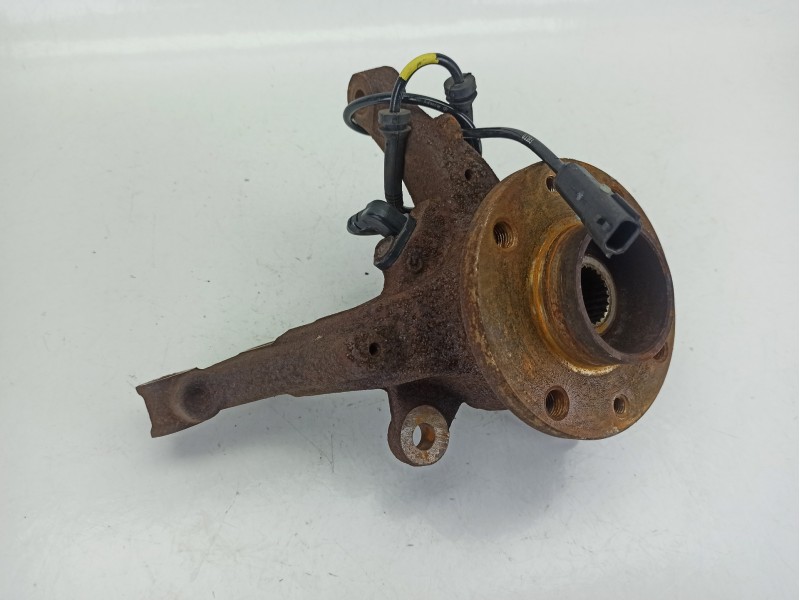 Recambio de mangueta delantera izquierda para dacia sandero ii (b8_) tce 90 (b8m1, b8ma) referencia OEM IAM   
