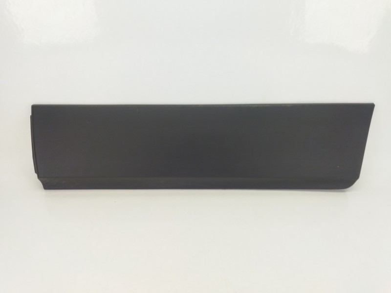 Recambio de moldura para opel mokka / mokka x (j13) 1.4 (_76) referencia OEM IAM 95157446  