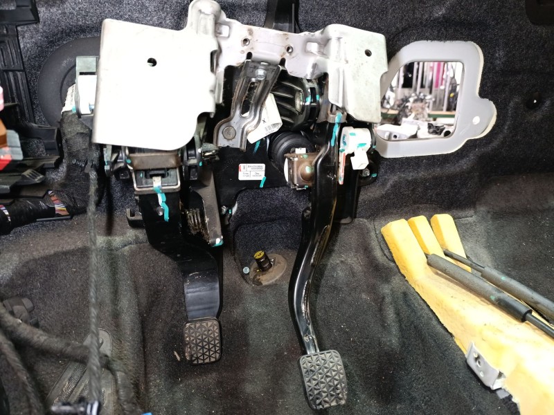 Recambio de pedal freno para opel mokka / mokka x (j13) 1.6 cdti (_76) referencia OEM IAM   
