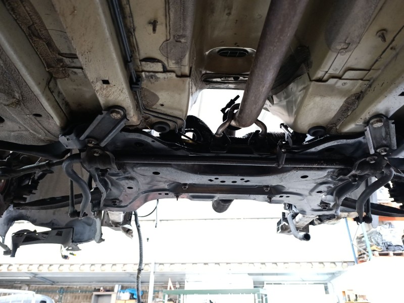 Recambio de puente delantero para citroën c4 picasso i monospace (ud_) 1.6 hdi referencia OEM IAM 9833289680  