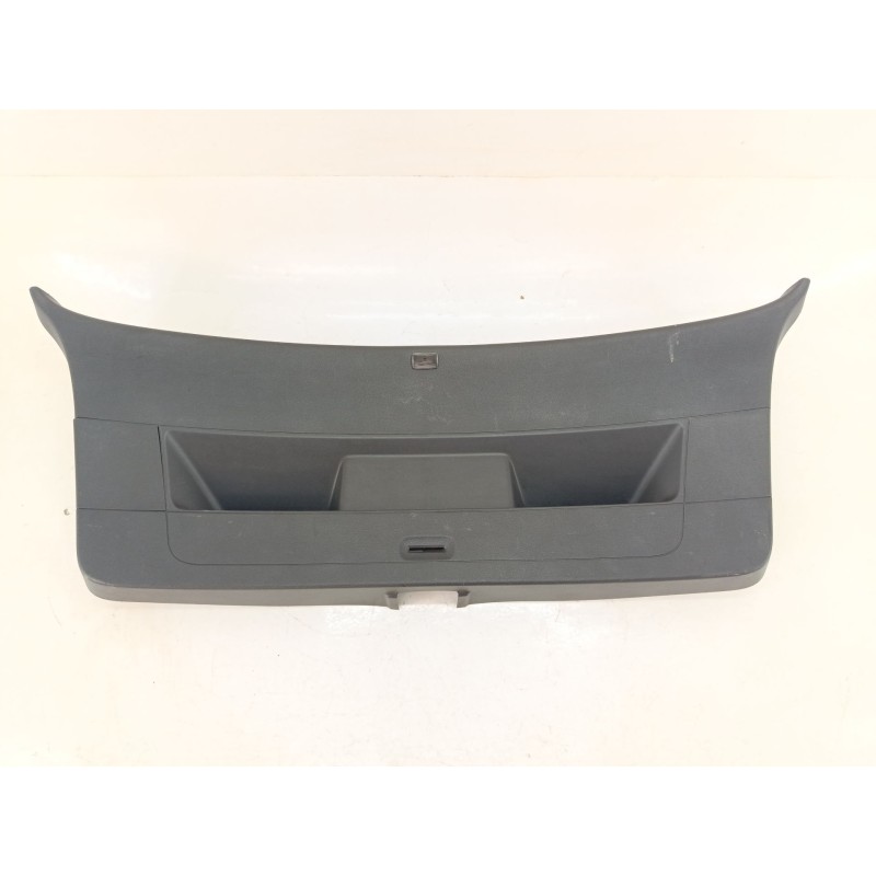 Recambio de guarnecido porton trasero para volkswagen golf vi (5k1) 2.0 gti referencia OEM IAM 5K6867605  
