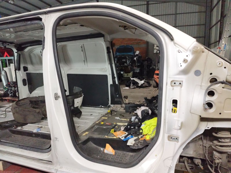 Recambio de gomas contorno puerta para citroën jumpy iii furgoneta (v_) 2.0 bluehdi 120 referencia OEM IAM 9806514880  