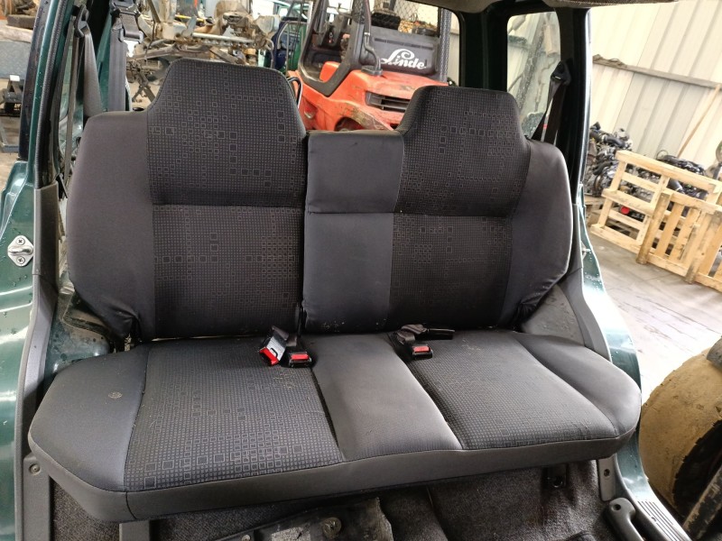 Recambio de asiento trasero para santana 300/350 1.6 hdi 4x4 referencia OEM IAM   
