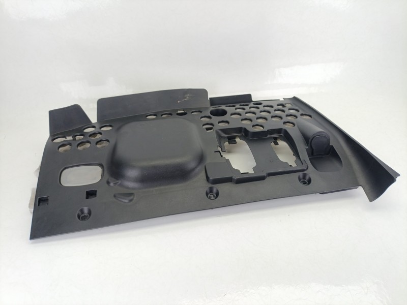 Recambio de embellecedor para mercedes-benz clase m (w164) ml 320 cdi 4-matic (164.122) referencia OEM IAM A1646800217  