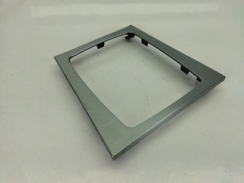 Recambio de moldura para mercedes-benz clase c (w204) c 220 cdi (204.008) referencia OEM IAM A2046800190  