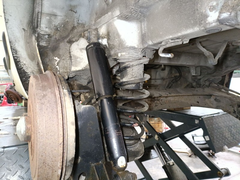 Recambio de amortiguador trasero izquierdo para citroën nemo sx referencia OEM IAM   