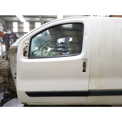 PUERTA DELANTERA IZQUIERDA 9002AC 