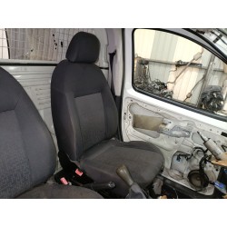 ASIENTO DELANTERO IZQUIERDO 