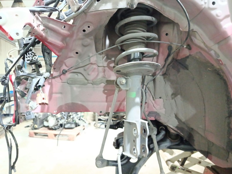 Recambio de amortiguador delantero izquierdo para toyota yaris (_p13_) 1.5 hybrid (nhp130_) referencia OEM IAM 485200D331  