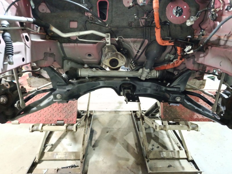 Recambio de puente delantero para toyota yaris (_p13_) 1.5 hybrid (nhp130_) referencia OEM IAM 5120152097  