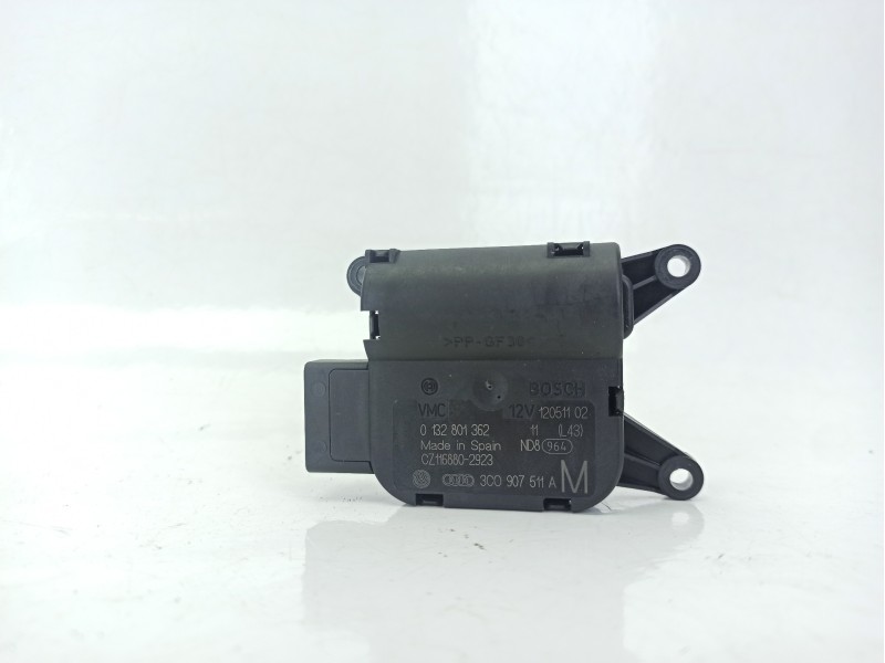 Recambio de motor apertura trampillas climatizador para volkswagen golf plus v (5m1, 521) 1.2 tsi referencia OEM IAM 3C0907511A 
