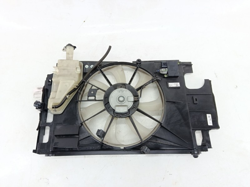 Recambio de electroventilador para toyota yaris (_p13_) 1.5 hybrid (nhp130_) referencia OEM IAM   