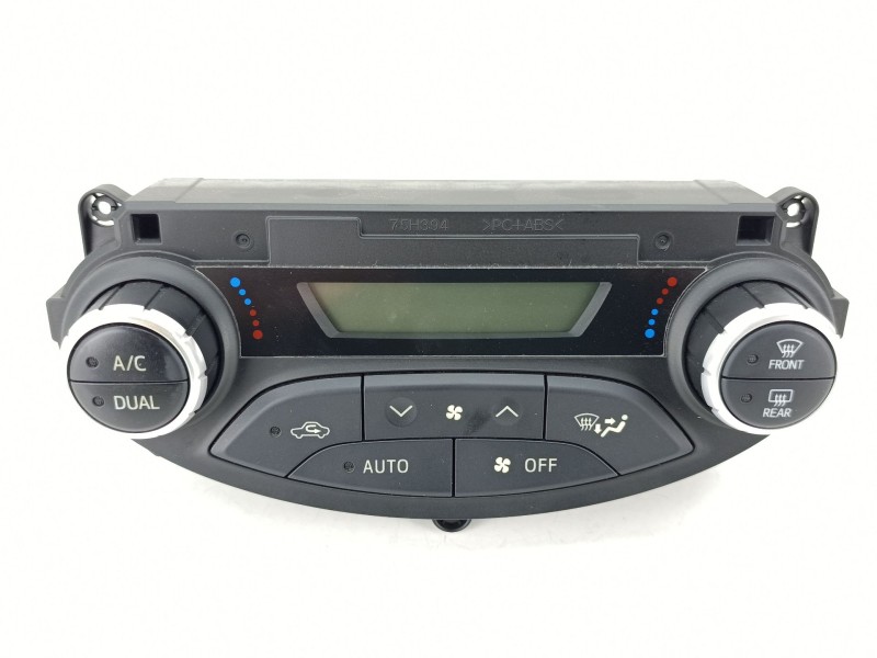 Recambio de mando climatizador para toyota yaris (_p13_) 1.5 hybrid (nhp130_) referencia OEM IAM 559000D800  