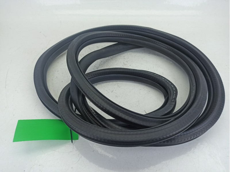 Recambio de gomas contorno puerta para volkswagen golf plus v (5m1, 521) 1.2 tsi referencia OEM IAM 5K4867911B  